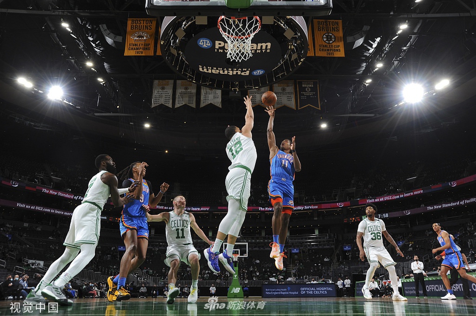 裁判官方解釋昨日庫茲馬爭議動作：吹罰正確，不是二運