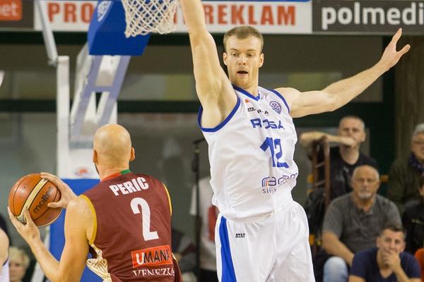 記者：米蘭有信心簽下沃克 同時仍在繼續(xù)追求拉什福德