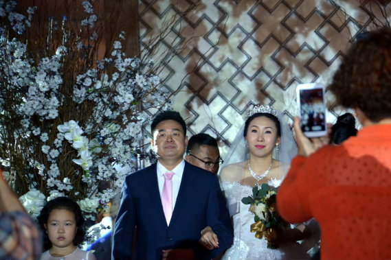 ??瓜帥教育簽名販子：我認出你了&回去上學吧 不要在這浪費時間