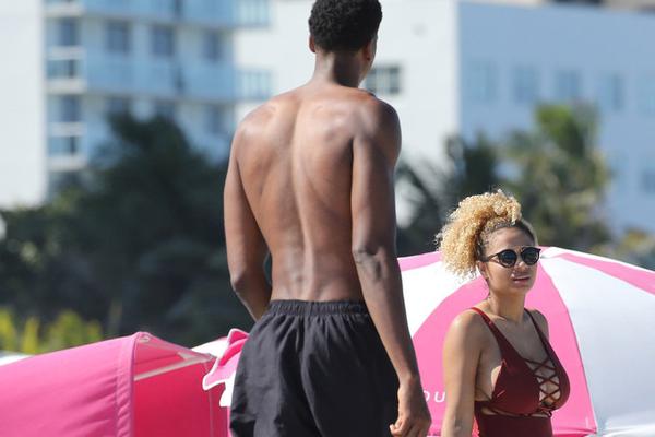 郵報：紐卡中衛(wèi)丹