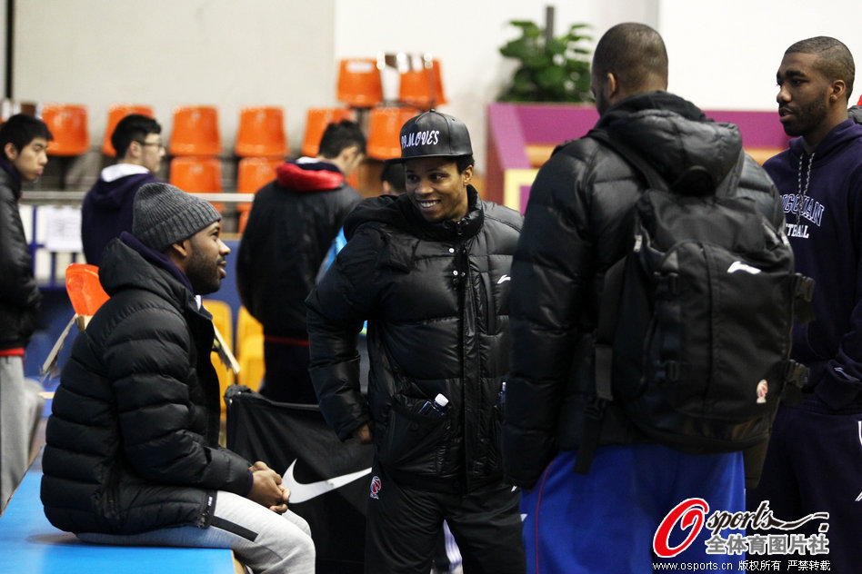 [流言板]活塞本賽季總薪資接近太陽的一半，戰(zhàn)績卻領(lǐng)先太陽2場