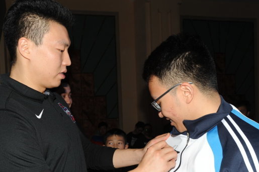 布馮前妻：有幾個球員追求過我，但重要的是收獲到了友誼