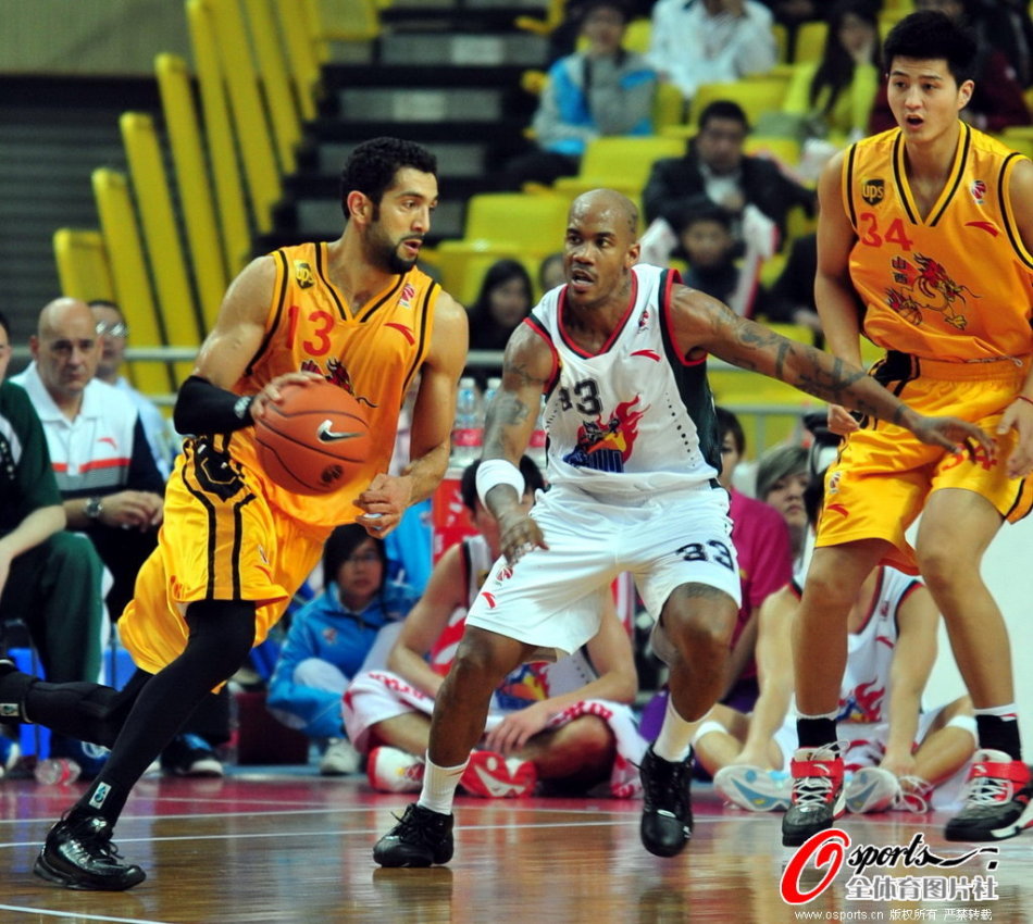 太陽報：英格蘭球迷拒絕被FIFA宰，打算世界杯去西班牙搞觀賽派對2026年美加墨世界杯                                                         