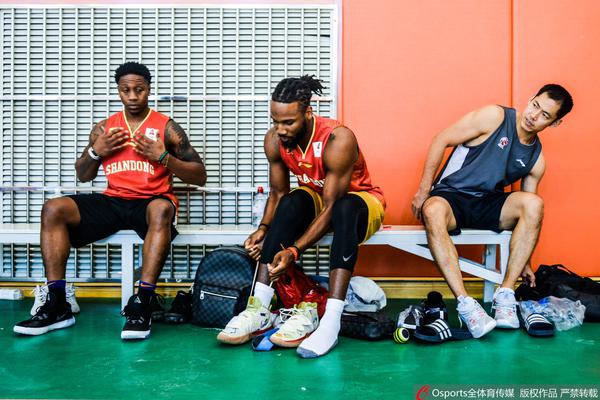 每體：巴薩希望續(xù)約中場小將胡安·埃爾南德斯，已談判數(shù)月