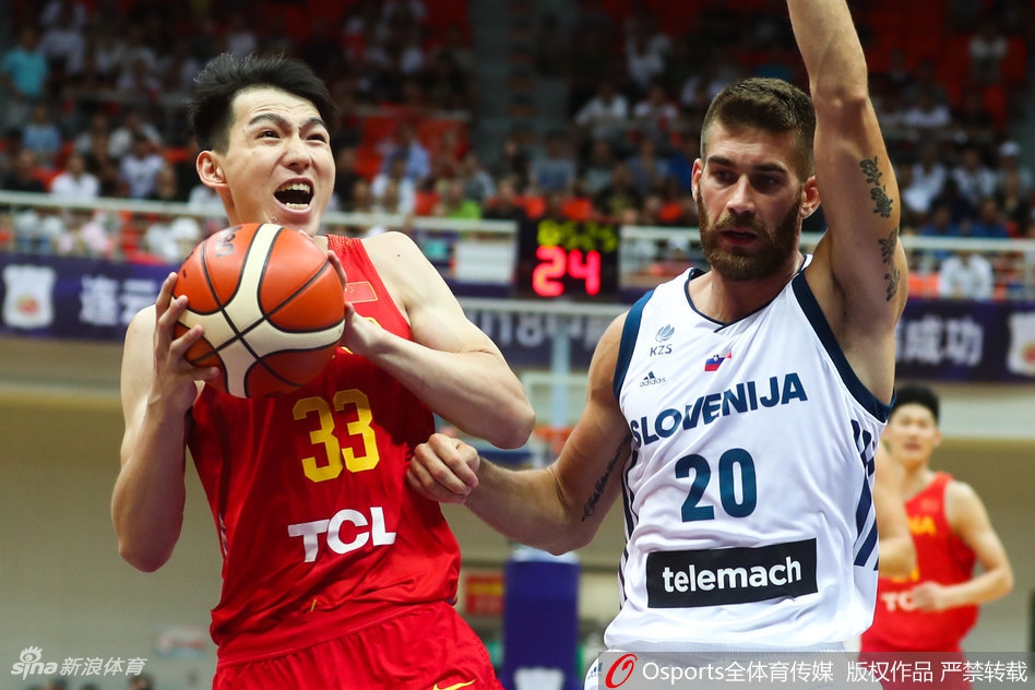 熱那亞vs維羅納：馬利諾夫斯基、洛倫佐