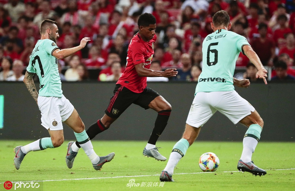 打得不錯！小邁克爾·波特半場12投7中&三分8中4 得18分2板1助1斷