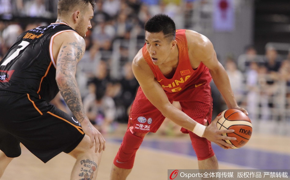 和弗里克交流表示自己想踢中衛(wèi)？孔德社媒回應(yīng)：一眼假