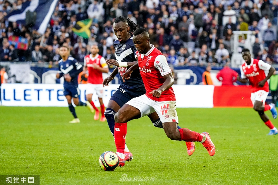 又被群嘲...利物浦跟隊：森林球迷在看臺唱“斯洛特明早就下課”