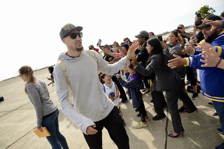 還續(xù)嗎？55分鐘被換下，科納特本場3成功長傳+3解圍2犯規(guī) 獲6.6分