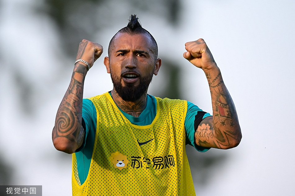 14年亞冠小組賽蒙哥馬利曾作客工體，補時階段飛鏟張呈棟染黃