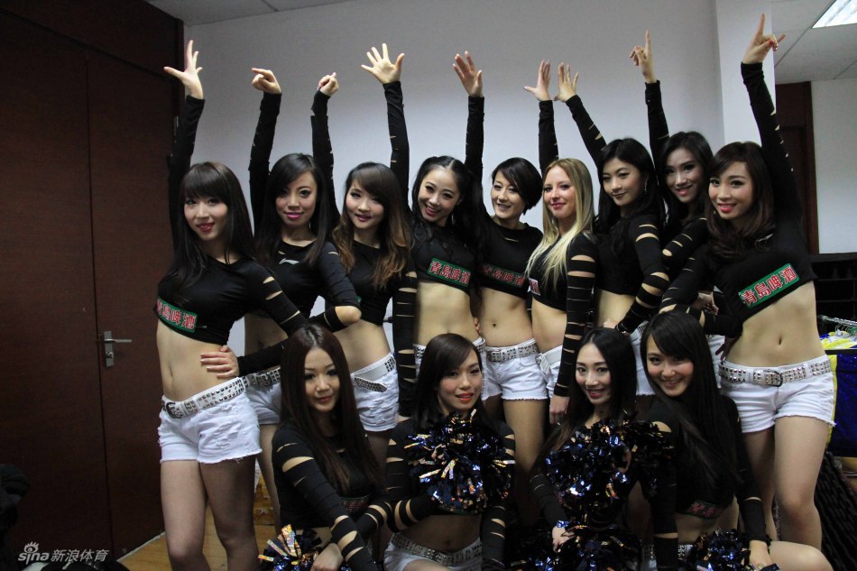 兒子生日當(dāng)天出軌！旺達視頻曝光：與伊卡爾迪前隊友在房間內(nèi)跳舞