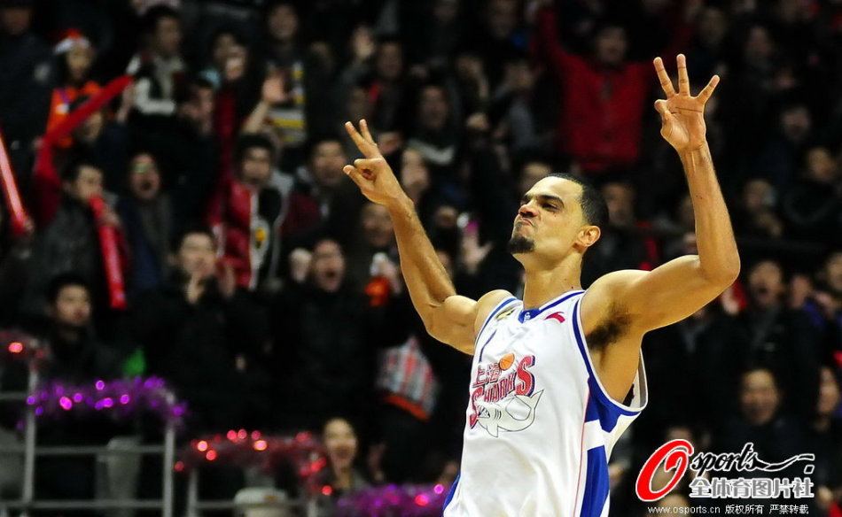 都體：米蘭和多支德甲隊有意昂熱前鋒謝里夫，米蘭加強對他的關注