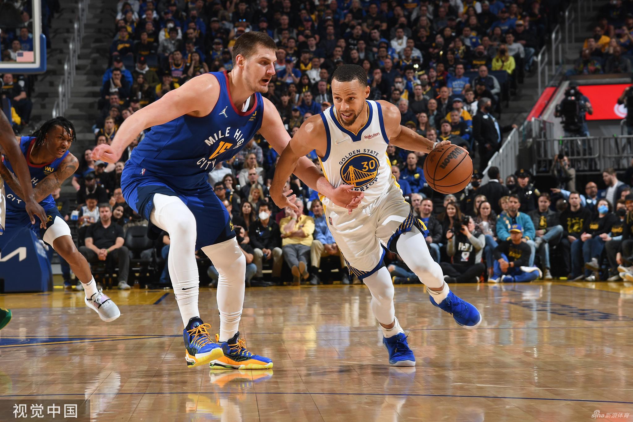 愛德華茲連續(xù)5場30+！場均37.2分 命中率56.1%三分命中率49%！