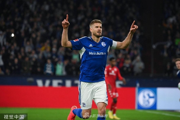 HWG！羅馬諾：27歲后衛(wèi)富安健洋自由身加盟阿賈克斯，簽約半年