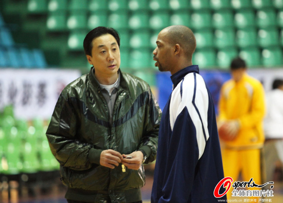 交手就有火花！上賽季歐冠，紅軍雙中衛(wèi)建功，利物浦3