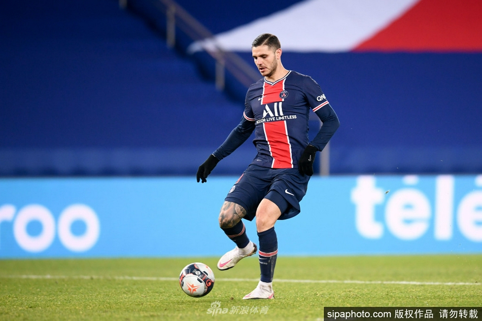 直播吧1月8日訊 NBA常規(guī)賽，雄鹿113-120不敵勇士。本場比賽，雄鹿首發(fā)的表現(xiàn)還可以，除了字母哥外其他四人也都得分上雙，合計拿到55分，其中羅林斯16分、波特15分、特納13分、AJ·格林11分