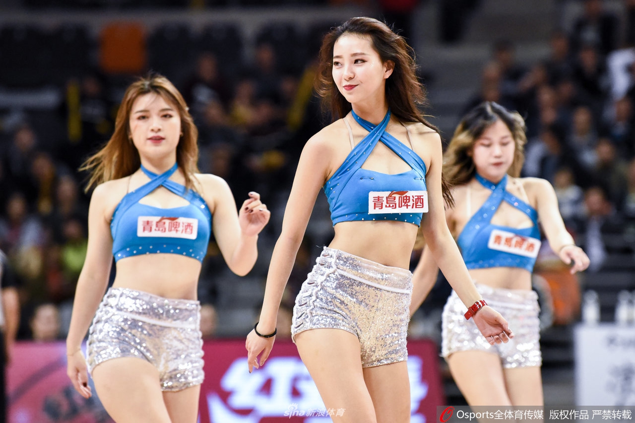 跟隊記者：菲爾克魯格在剛剛落地米蘭機場，早上將接受米蘭體檢冰糖燉雪梨                                                                20