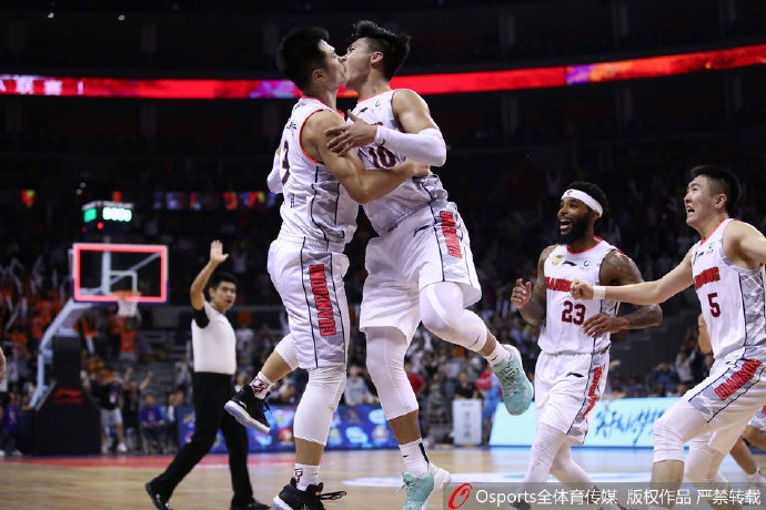 羅馬諾：曼城已正式報價雷斯，正商談是否將其回租至帕爾梅拉斯