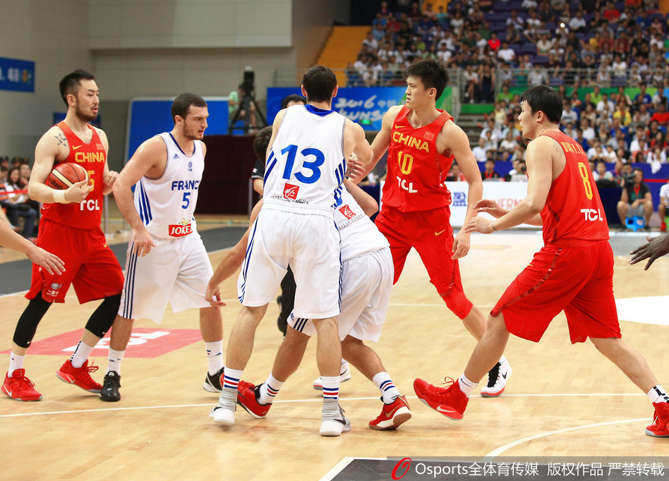 迪馬濟奧：米蘭冬窗目標之一是引進中衛(wèi)，考慮以租借方式簽下新援