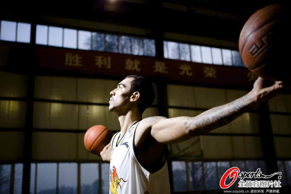 薩爾腹股溝酸痛！奇才主帥：傷勢不嚴重 他將缺席今天和明天比賽