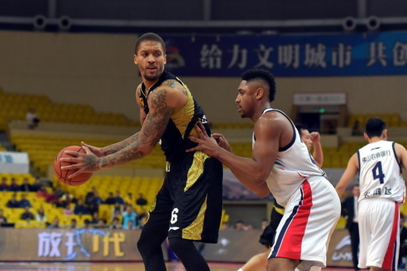 孔蒂：小麥和霍伊倫在曼聯(lián)沒球踢現(xiàn)在人人討論，這里面總是有原因Harris                                                                