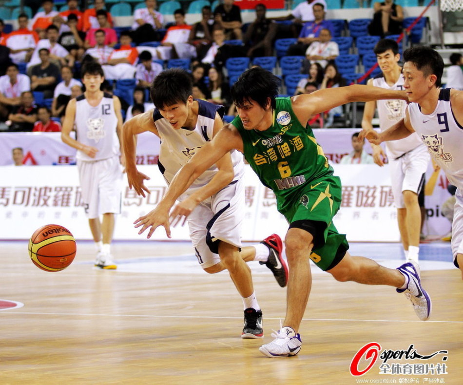 彈無虛發(fā)！戴維恩·米切爾6中6得16分3板12助 正負值+37領跑全場