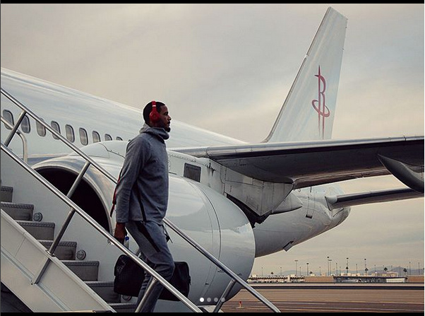 賽季至今鮑威爾場均得分比上賽季高9.8分，聯(lián)盟第一