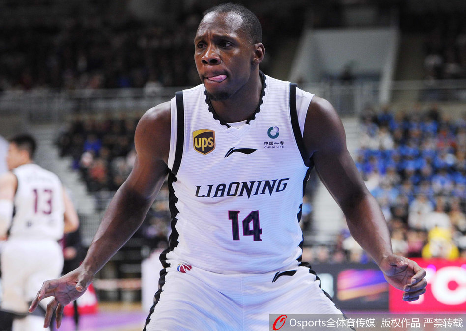 還真有一手！沃克擊地妙傳內(nèi)線赫夫 調(diào)整一下旱地拔蔥背扣！