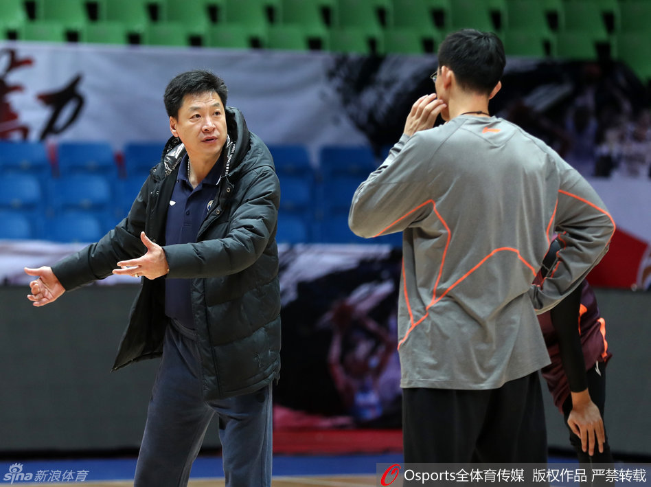 德天空：漢堡正在關注南安普頓中場唐斯，球員有意冬窗離隊