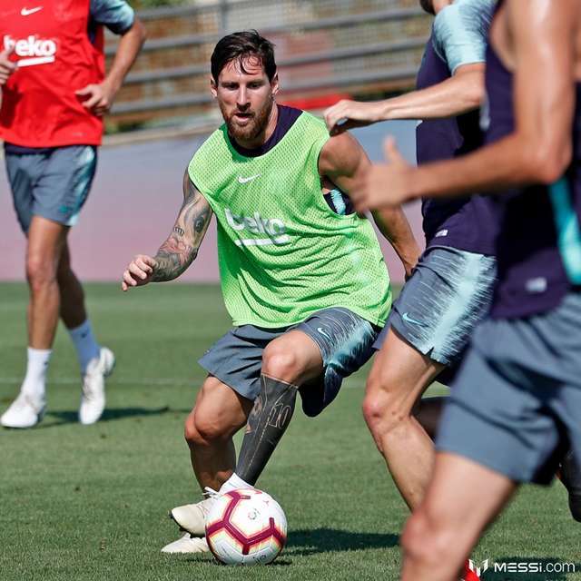 第26分鐘，帕萊斯特拉倒三角回傳，塞巴斯蒂亞諾