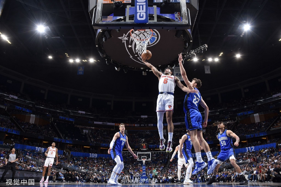 ??快船上半場罰球23中21&出手比熱火多14次 但落后20分