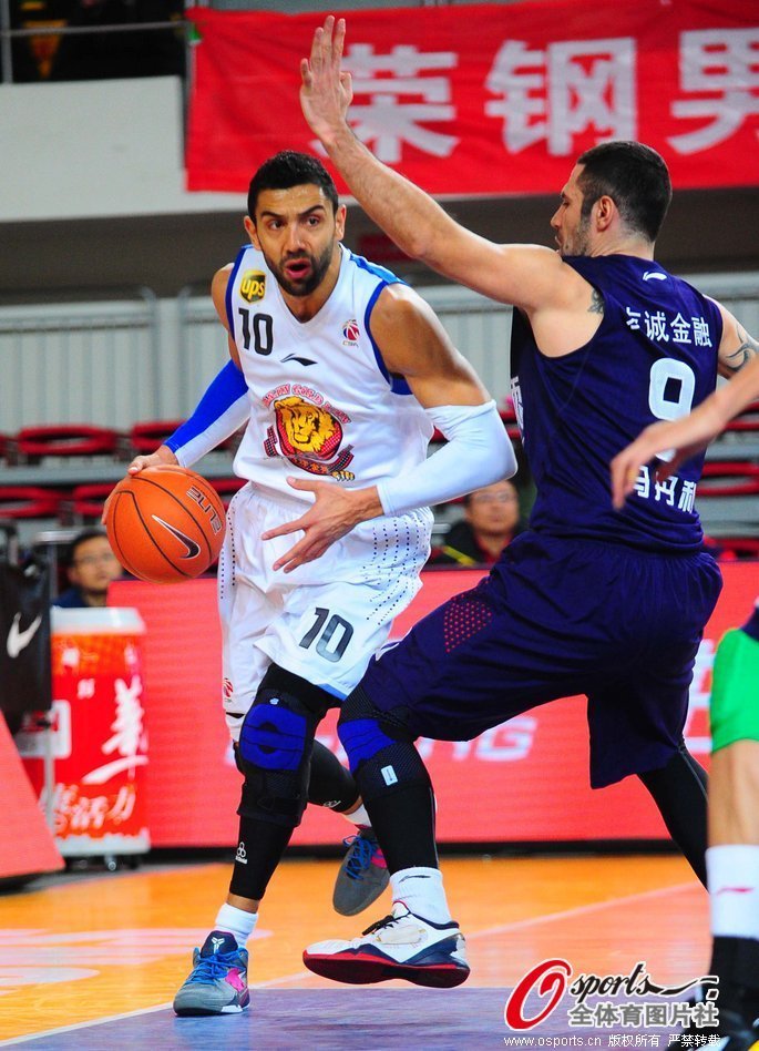 朱辰杰：國足有更多新人來會更有競爭性 不斷磨合后我們會更好