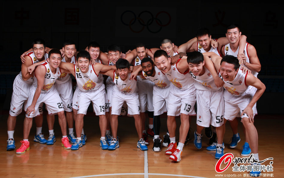 14年亞冠小組賽蒙哥馬利曾作客工體，補時階段飛鏟張呈棟染黃