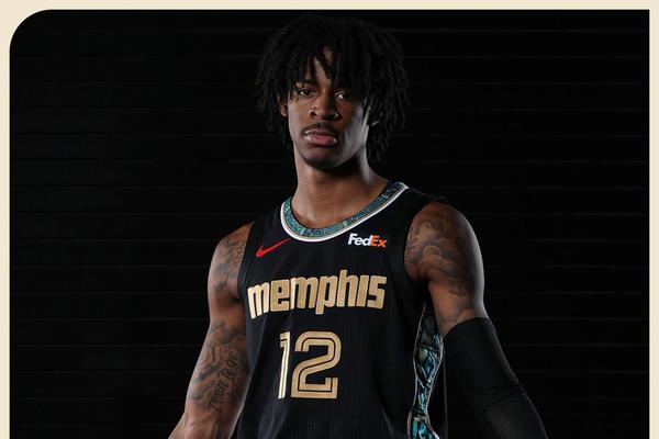 每體：巴薩今日完成本周最后一次訓練，弗里克因私事缺席