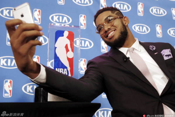 卡拉格談范德芬鏟傷伊薩克：是我我可能也鏟，不能讓前鋒輕易起腳