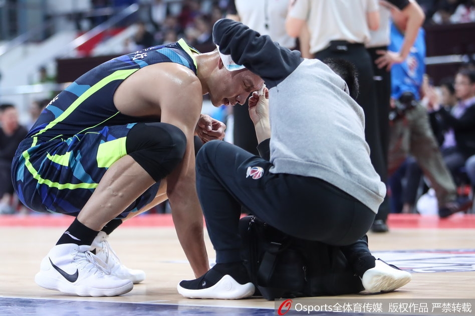 記者甘慧：以24球榮膺中乙金靴的費爾南多能否復制蔣圣龍成功模式