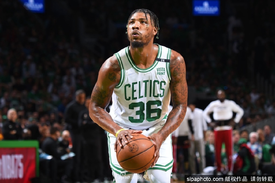 長傳助攻威爾遜破門！阿雷奧拉是本賽季英超首位送出助攻的門將