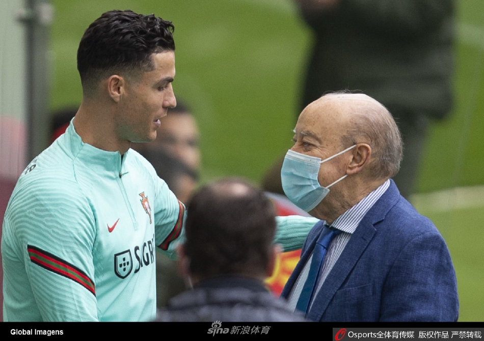 羅馬諾：曼城已正式報價雷斯，正商談是否將其回租至帕爾梅拉斯