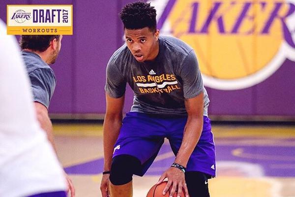 本賽季薪資前十球隊中，僅綠軍尼克斯湖人掘金目前戰(zhàn)績前十