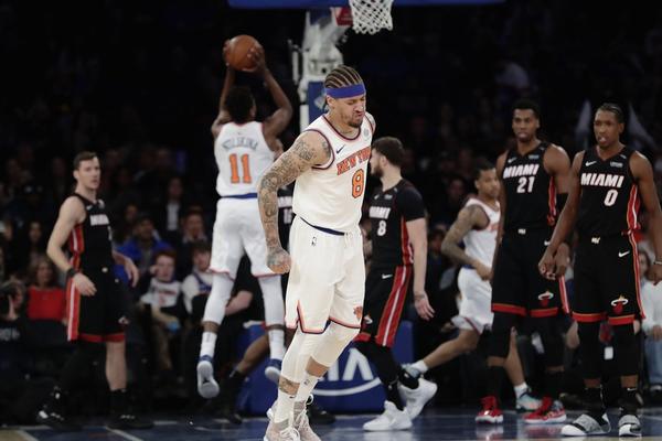 NBA官方：蒙克在對陣灰熊的比賽中假摔 罰款2000刀！