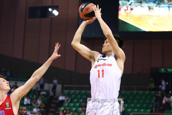 有夢就來湖人大舞臺！活塞小將薩瑟本賽季此前共得7分 今天砍19分