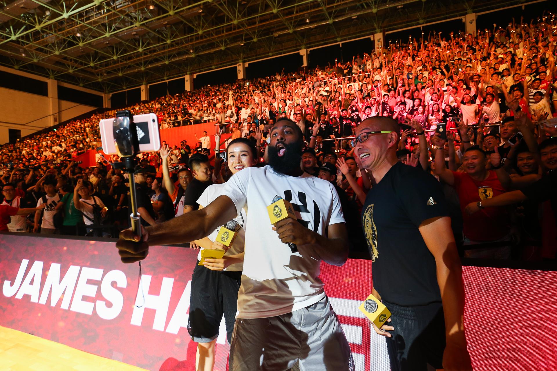 約基奇：杜蘭特不需要什么時間&空間就能命中關(guān)鍵球 他是傳奇！