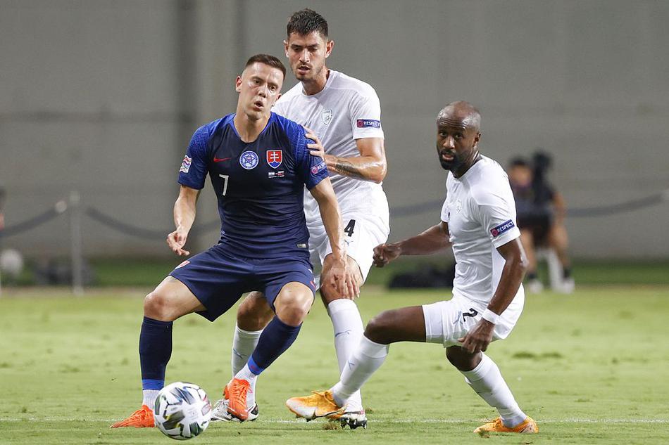 有點突然！麥克丹尼爾斯下場返回更衣室 后因左臀酸痛退出比賽