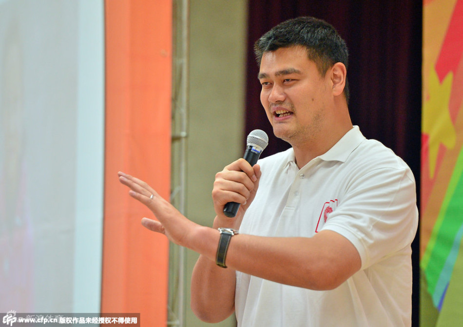 依舊替補？詹?。航裢磉€是讓維爾茨搭?；倏?，薩拉赫替補更合理