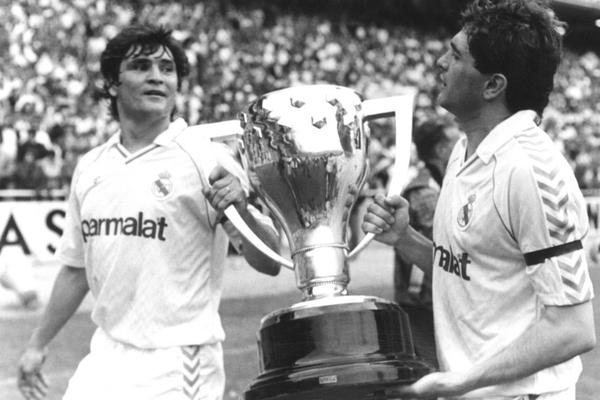 字母哥連續(xù)推土機瘋狂碾壓追夢 連續(xù)一打N強攻籃下打進！