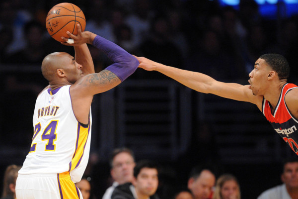 直播吧1月14日訊 NBA常規(guī)賽，掘金122-116戰(zhàn)勝鵜鶘。本場比賽，掘金球員沃特森繼續(xù)出色發(fā)揮，進攻端十分高效且全能，在39分鐘的時間里，投籃16中11，三分球4中1，罰球9中8，轟下29分7籃板