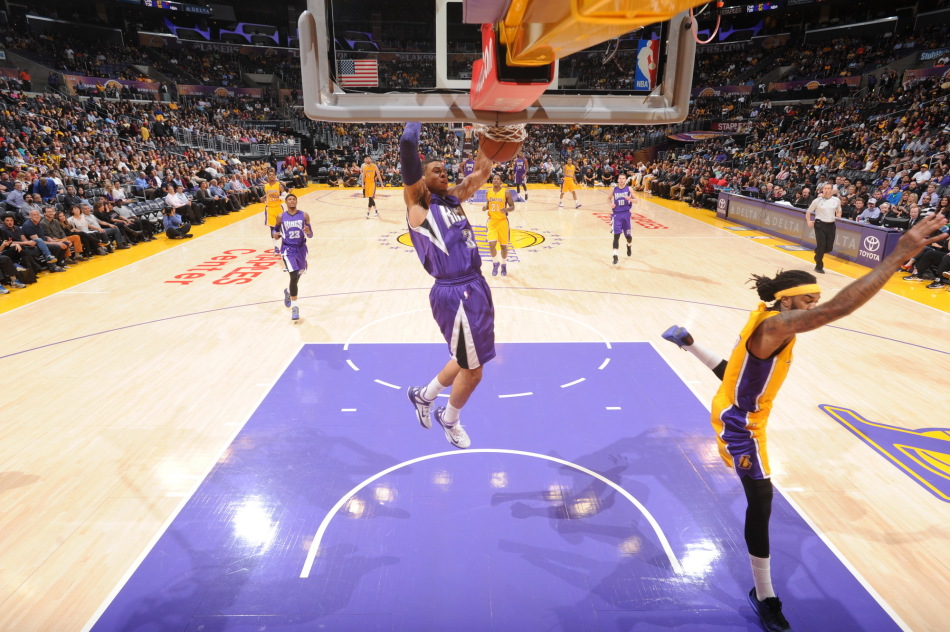 隆戈：米蘭正為約維奇尋找下家，并考慮讓球員免費轉會