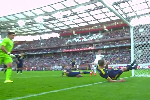 認可！斯洛特：森林也是爭冠球隊，回想首回合輸他們沒那么意外了