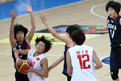 斯基拉：加斯佩里尼不滿意齊米卡斯表現(xiàn)，球員可能重返利物浦