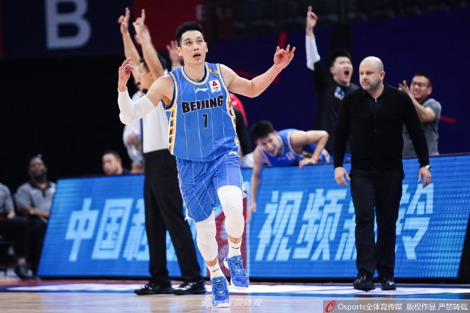 ??字母該走了？米德爾頓+CJ三分誅心 雄鹿失誤完成“自殺”！